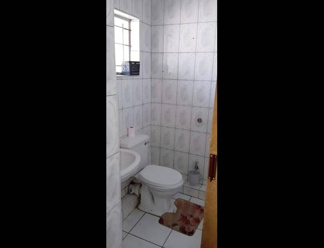 2 BEDROOM PROPERTY TO RENT IN OVERPORT